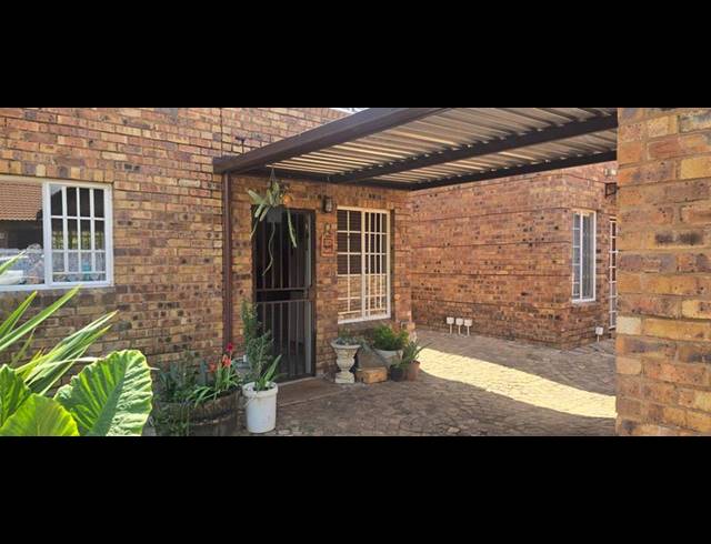 2 BEDROOM APARTMENT FOR SALE IN ANNLIN